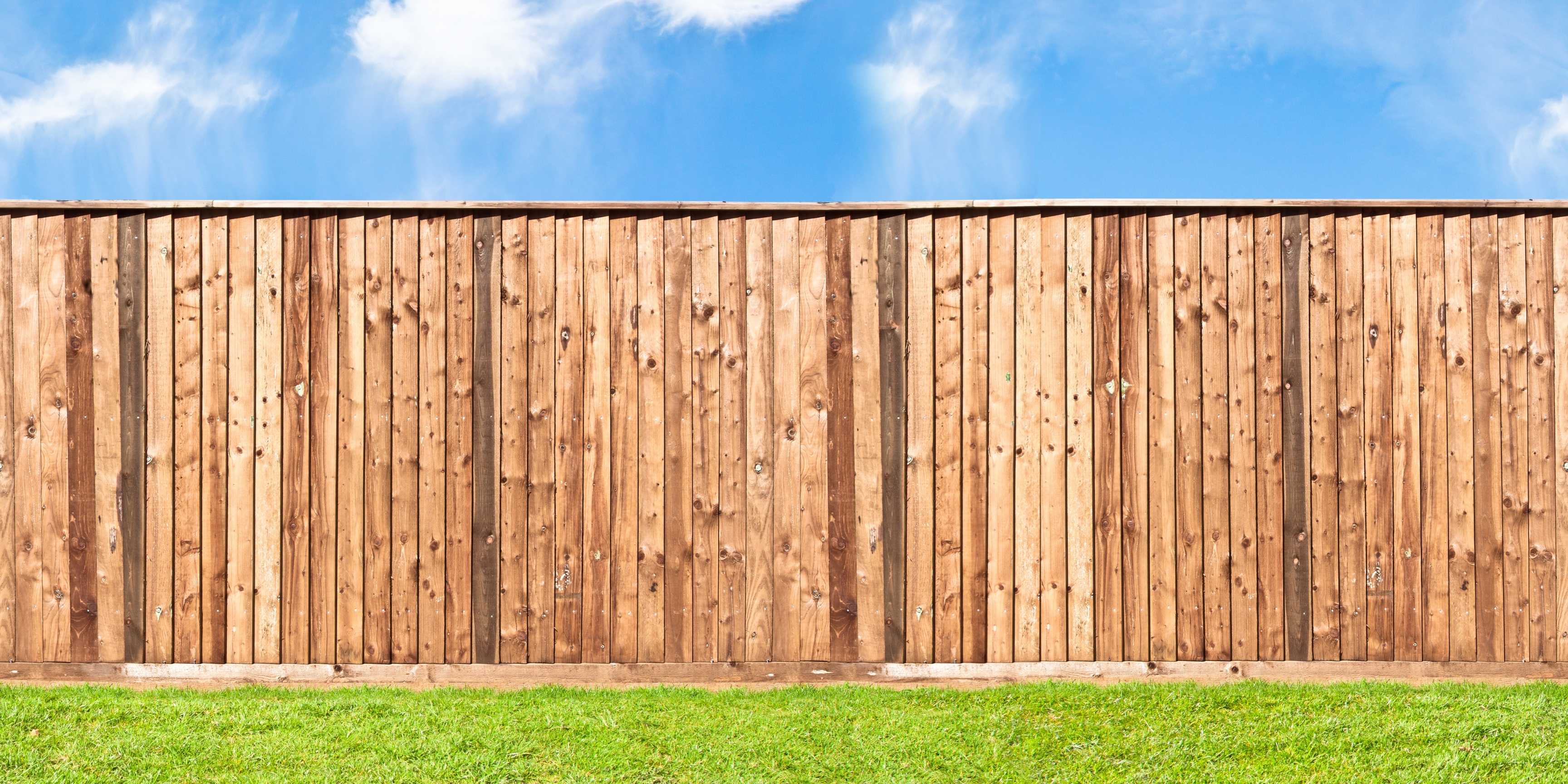 How To Paint A Wooden Fence