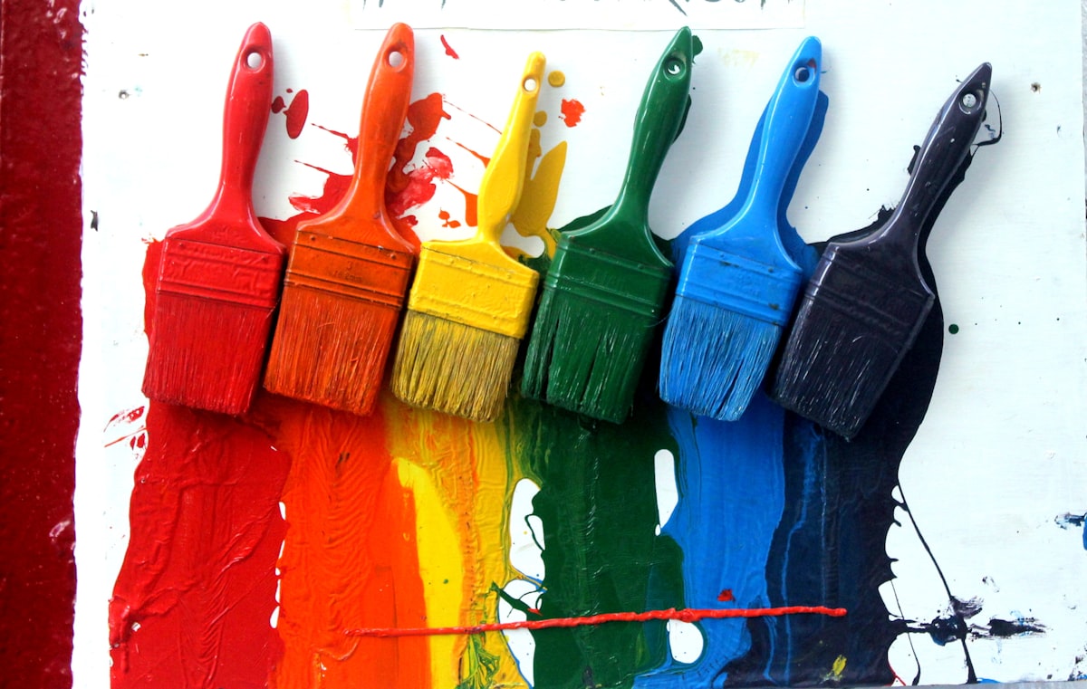 How to Choose the Right Paint Brush: Sizes, Bristles, and the Best Brush for Each Job
